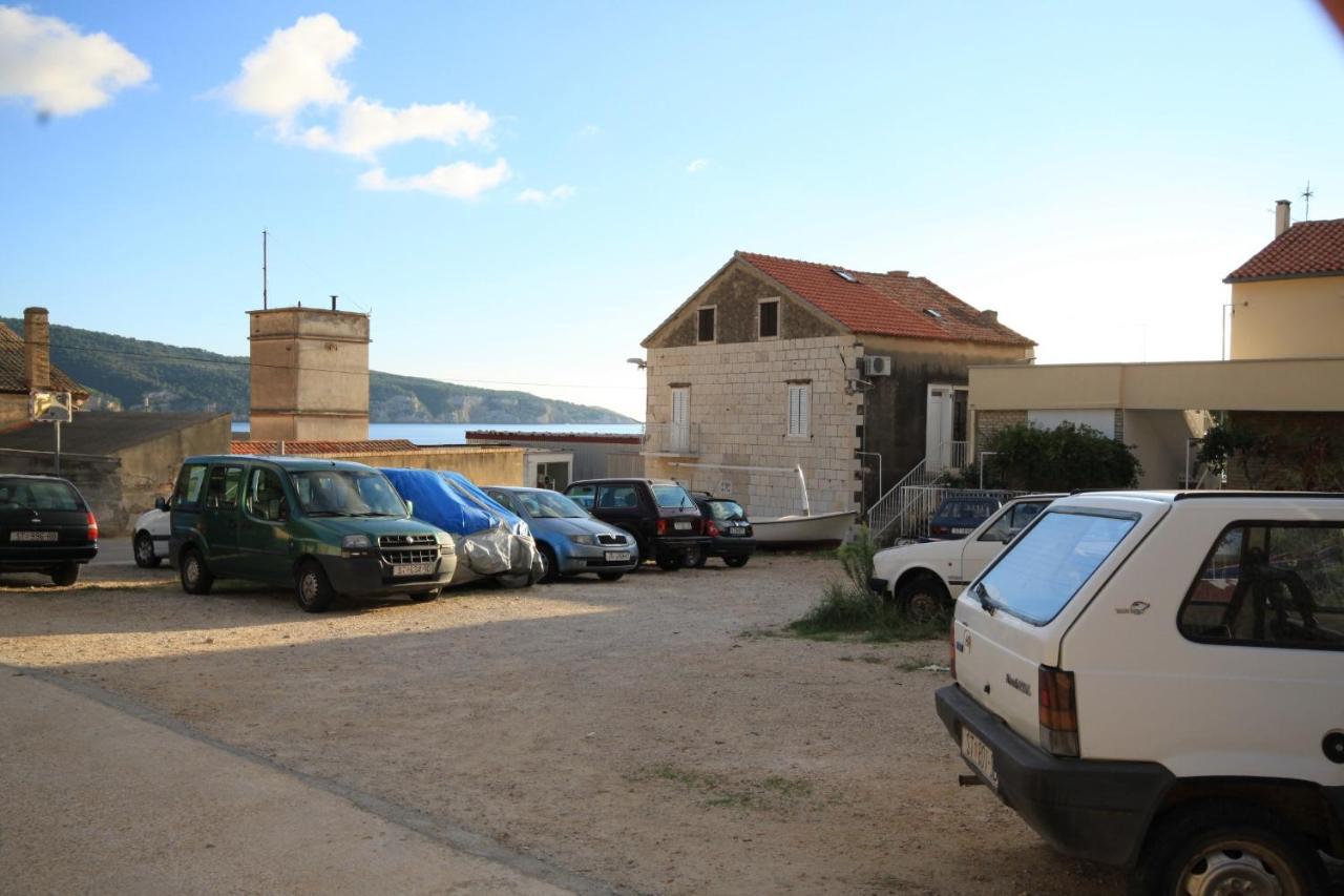 Apartments And Rooms By The Sea Komiza, Vis - 2431 外观 照片